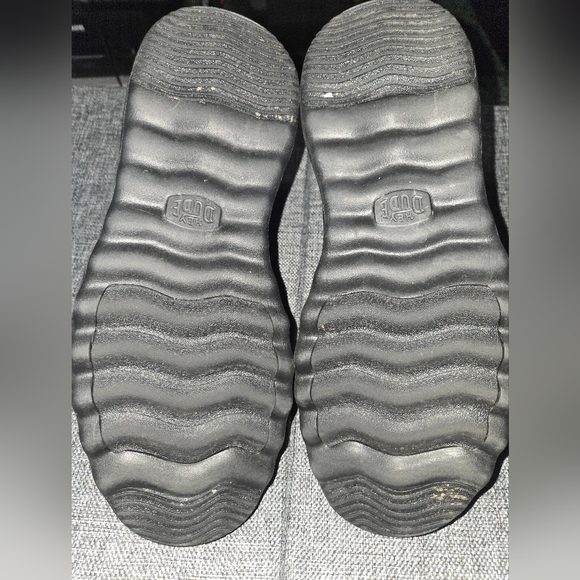 Hey Dude Womens Branson Craft Leather Boot - Size 9 - Worn twice - Color Black - Picture 3 of 7